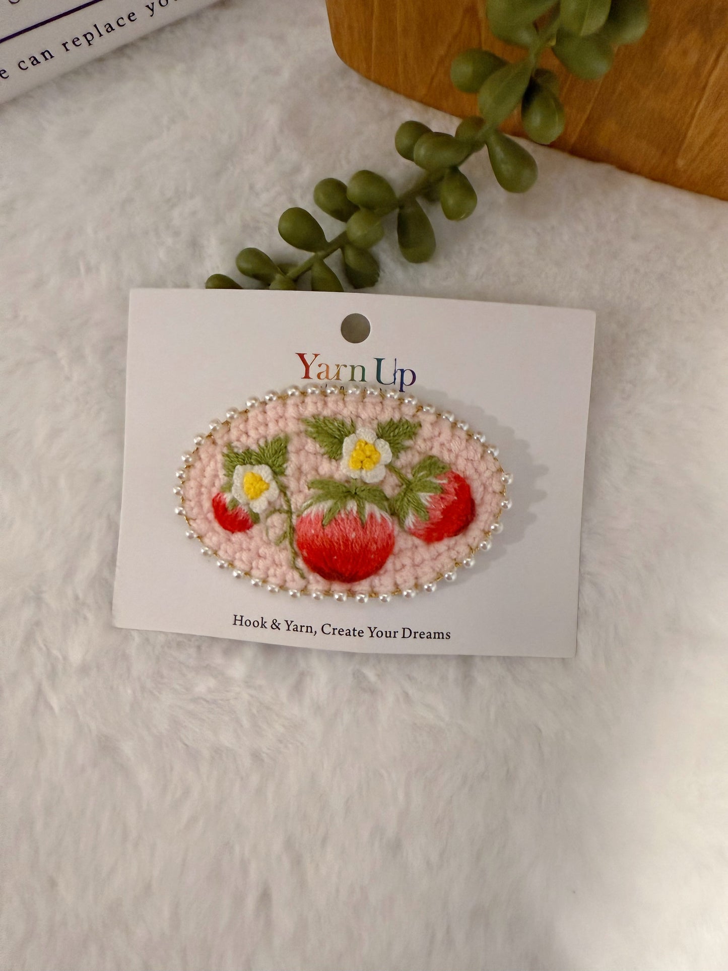 Pearl Strawberry Garden Embroideried Hair Clip