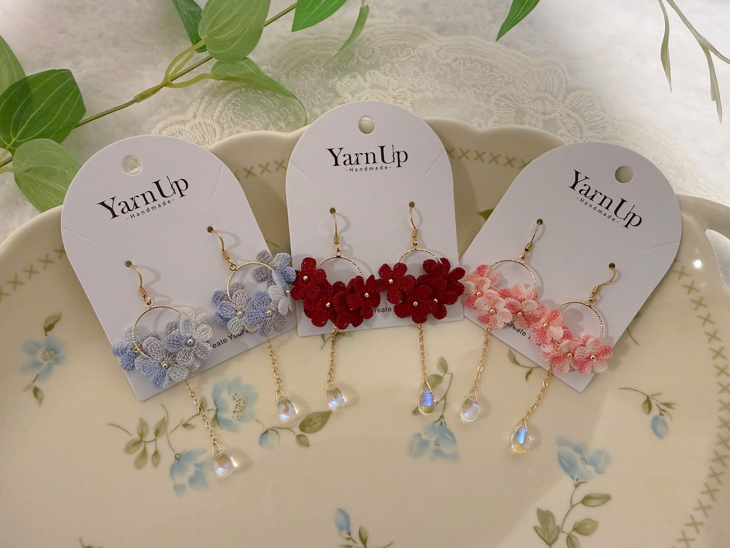 Hoop Wee Flowers Earrings